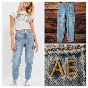 American Eagle Jeans Size 6 Denim Cargo Jogger High Rise